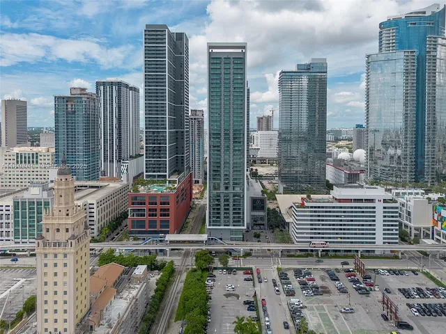 1-bedroom rental at 601 Ne 1st Avenue #5007, Miami