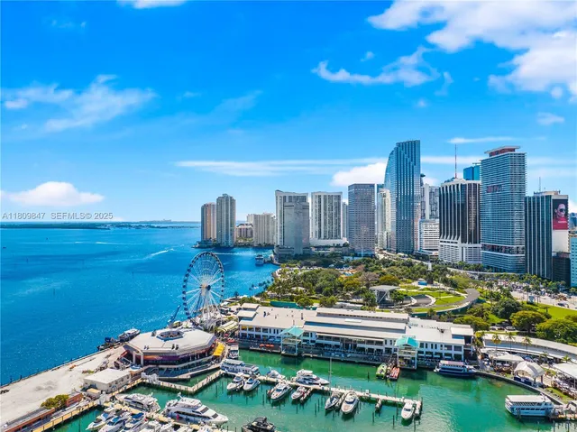 2-bedroom rental at 159 NE 6th Street #3005, Miami