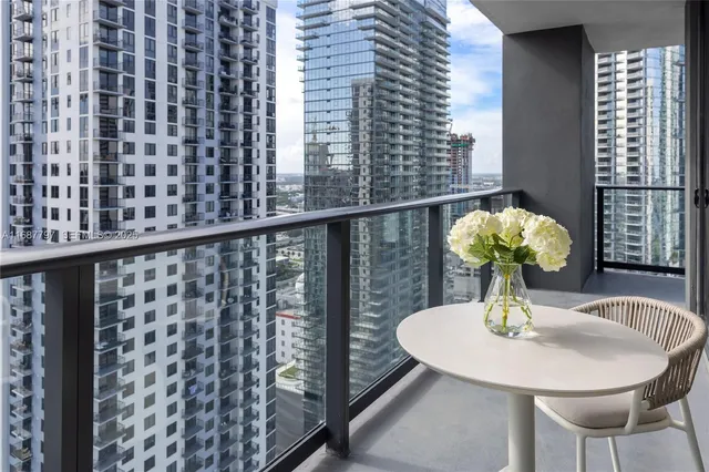 2-bedroom rental at 159 NE 6th Street #3002, Miami