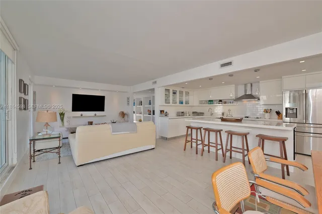 3-bedroom rental at 101 Crandon Boulevard #480, Key Biscayne