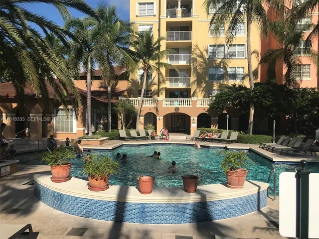 2-bedroom rental at 19801 E Country Club Drive #4603, Aventura