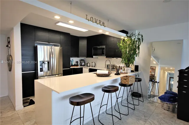 2-bedroom rental at 5151 Collins Avenue #933, Miami Beach