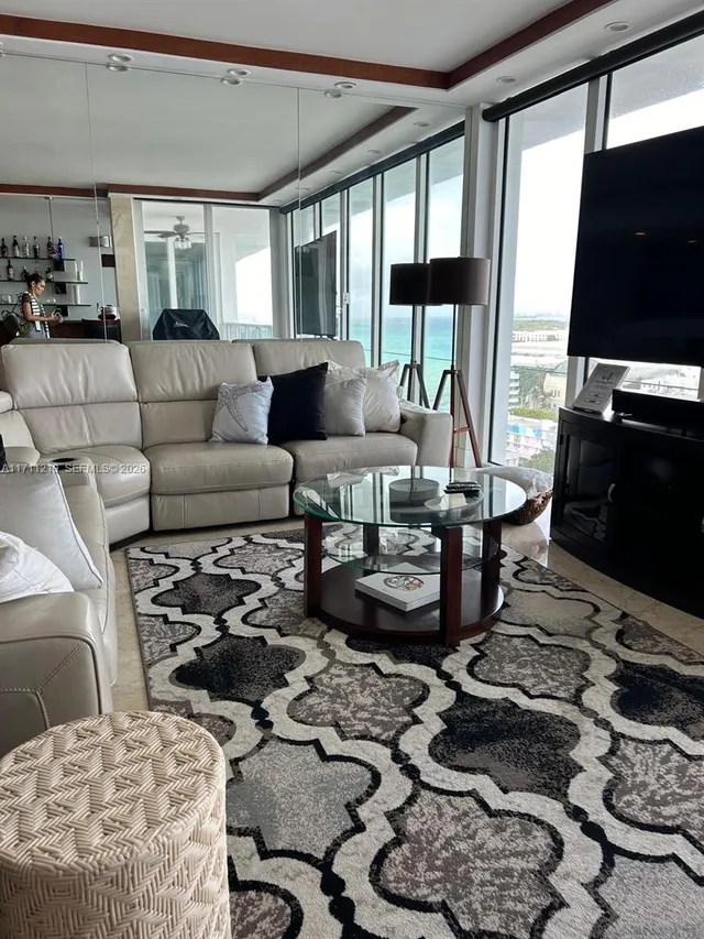 2-bedroom rental at 100 Lincoln Road #PH7, Miami Beach