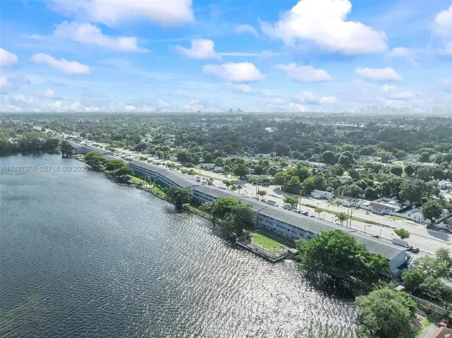 1-bedroom rental at 1401 NW 103rd Street #139, Miami
