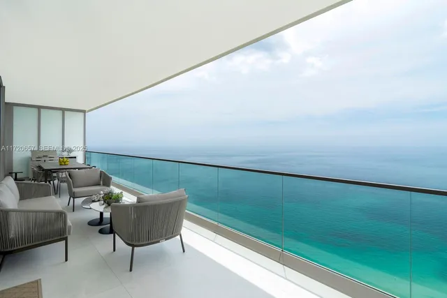 5-bedroom rental at 18975 Collins Avenue #4102, Sunny Isles Beach