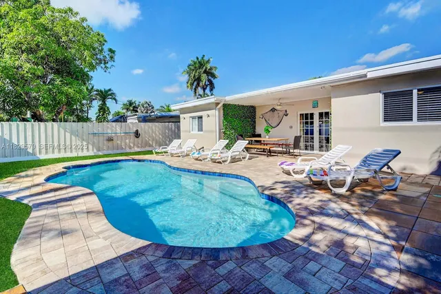 5-bedroom rental at 1228 Johnson Street, Hollywood