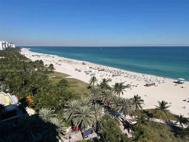 1-bedroom rental at 100 Lincoln Road #1419, Miami Beach