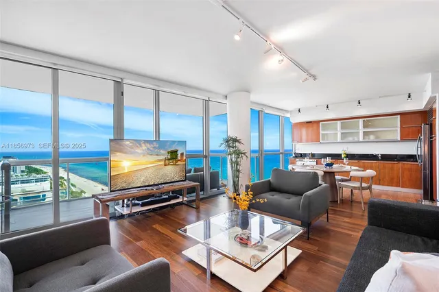 2-bedroom rental at 101 20th Street #3803, Miami Beach