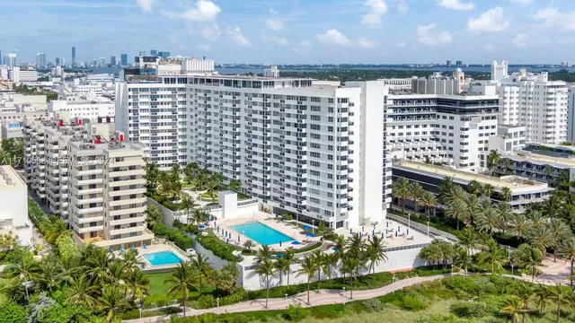 3-bedroom rental at 100 Lincoln Road #739, Miami Beach