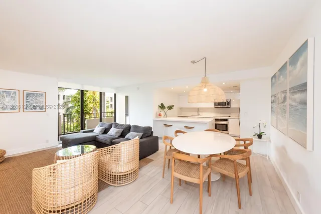 3-bedroom rental at 181 Crandon Blvd 306 #306, Key Biscayne