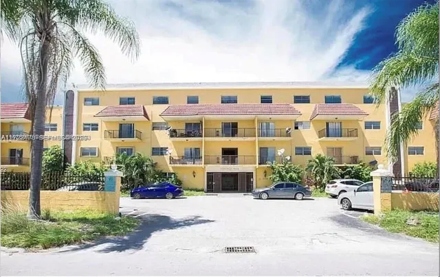3-bedroom rental at 5100 SW 41st Street #328, Pembroke Park