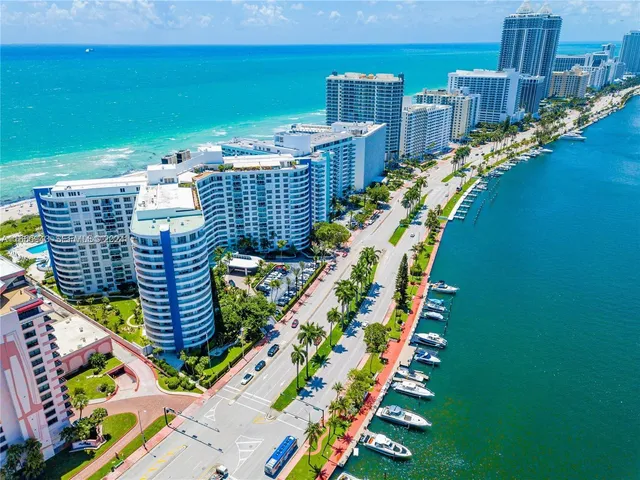 2-bedroom rental at 5161 Collins Avenue #505, Miami Beach