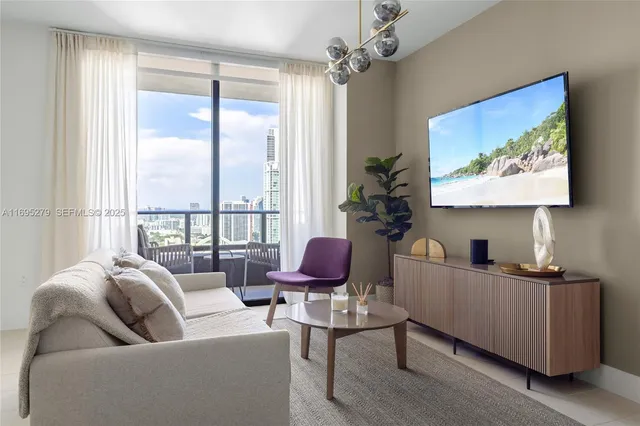 1-bedroom rental at 159 NE 6th Street #3209, Miami