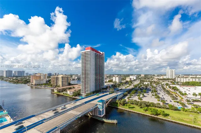 3-bedroom rental at 4010 S Ocean Drive #R2204, Hollywood