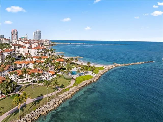 2-bedroom rental at 19133 Fisher Island Drive #19133, Miami Beach
