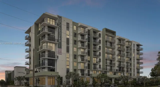 1-bedroom rental at 4465 Griffin Road #C1, Davie