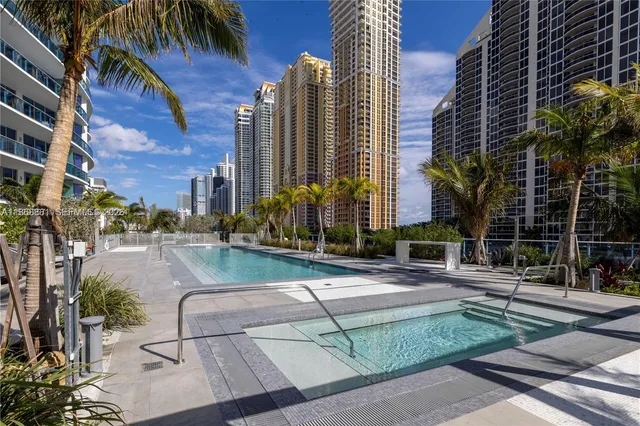 2-bedroom rental at 17550 Collins Avenue #804, Sunny Isles Beach
