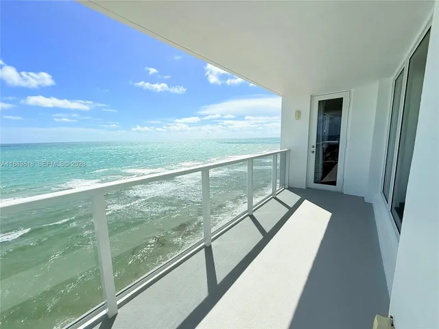 3-bedroom rental at 2751 S Ocean Drive #1204S, Hollywood