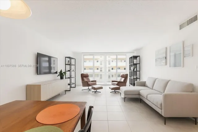 1-bedroom rental at 3140 S Ocean Drive #207, Hallandale Beach