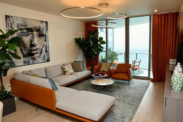 2-bedroom rental at 15701 Collins Avenue #4403, Sunny Isles Beach