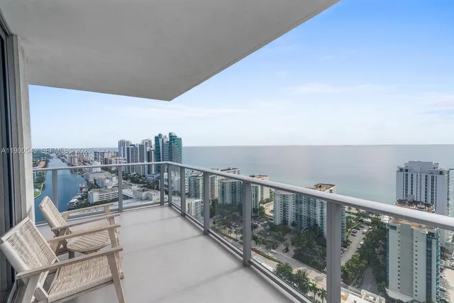 2-bedroom rental at 4010 S Ocean Drive #R2501, Hollywood
