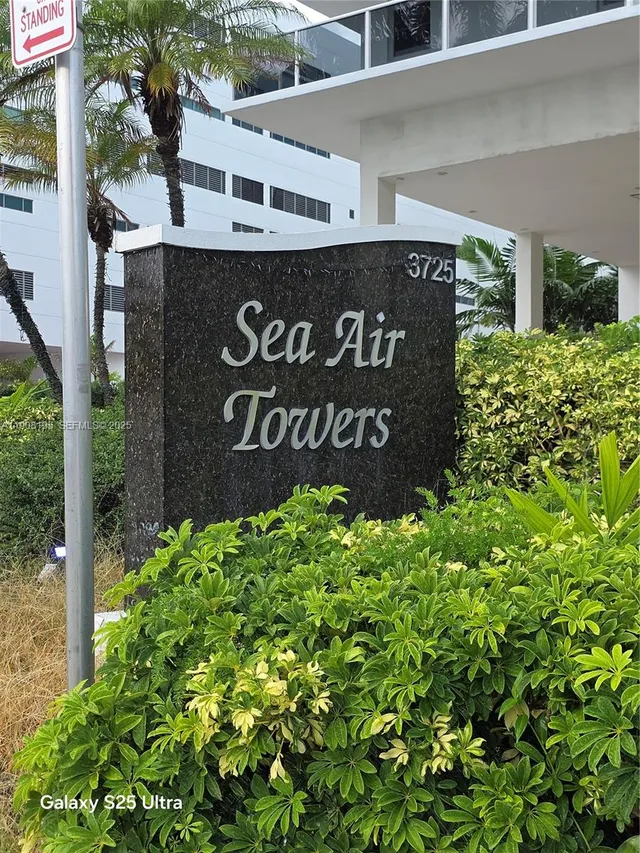 2-bedroom rental at 3725 S Ocean Drive #1401, Hollywood