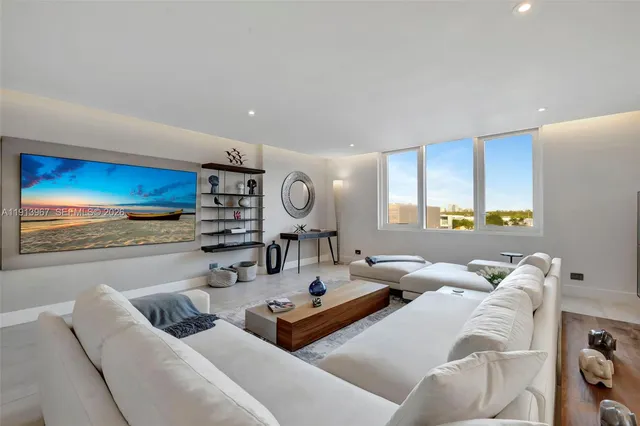 2-bedroom rental at 2301 Collins Avenue #634, Miami Beach