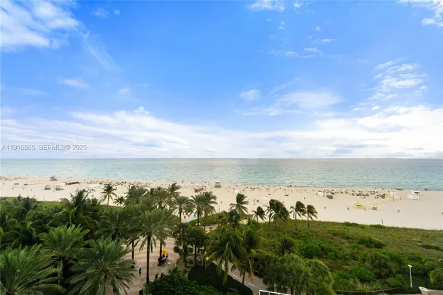 2-bedroom rental at 100 Lincoln Road #847, Miami Beach