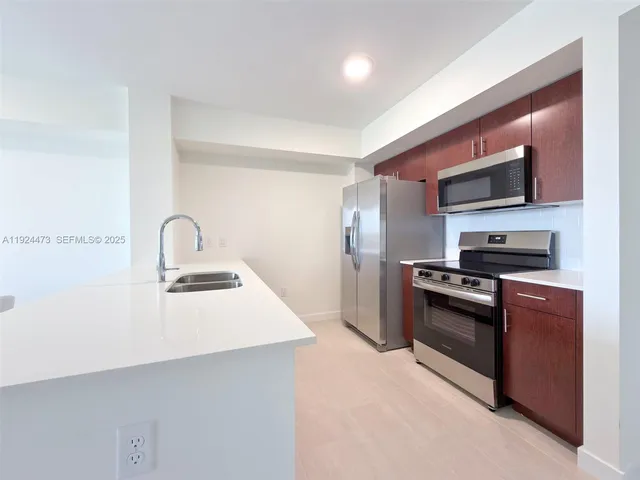 1-bedroom rental at 11239 NW 4th Terrace #131, Sweetwater