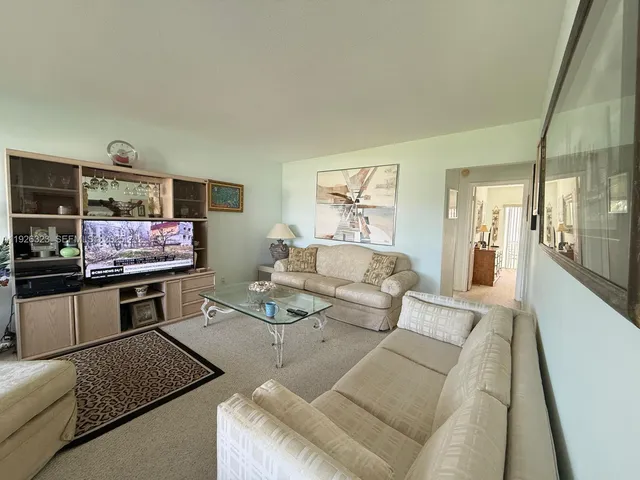 2-bedroom rental at 90 Easthampton D #90, West Palm Beach