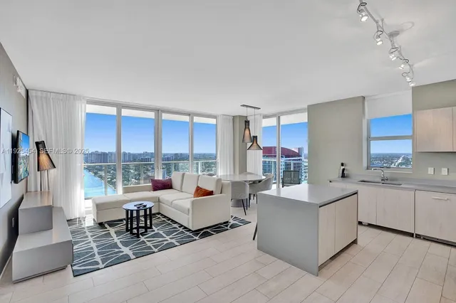 3-bedroom rental at 4010 S Ocean Drive #R1108, Hollywood