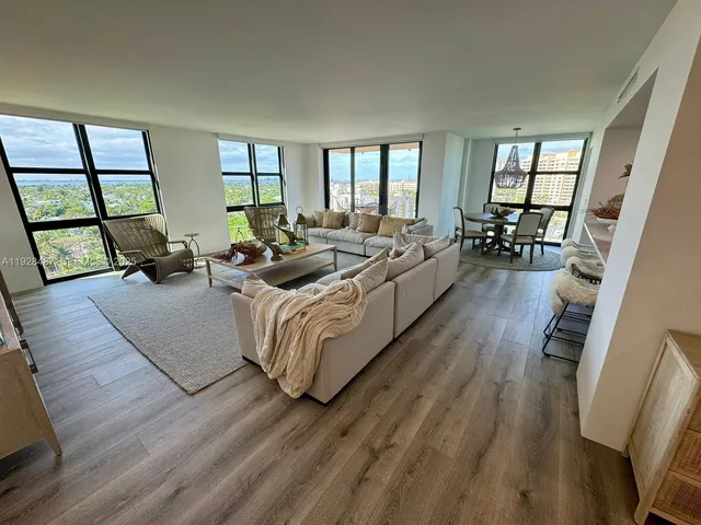 3-bedroom rental at 1121 Crandon Boulevard #E1001, Key Biscayne