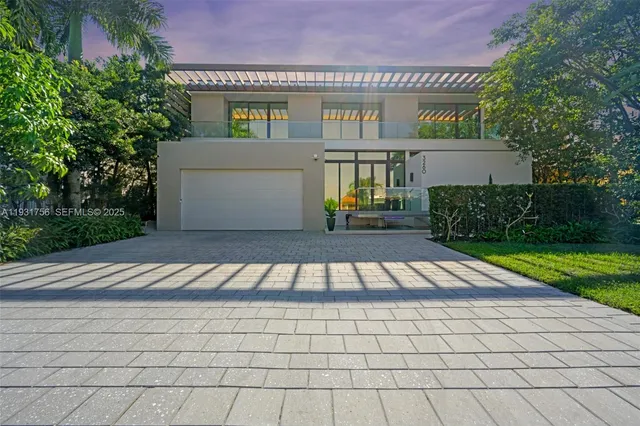 5-bedroom rental at 3260 NE 165th Street, North Miami Beach