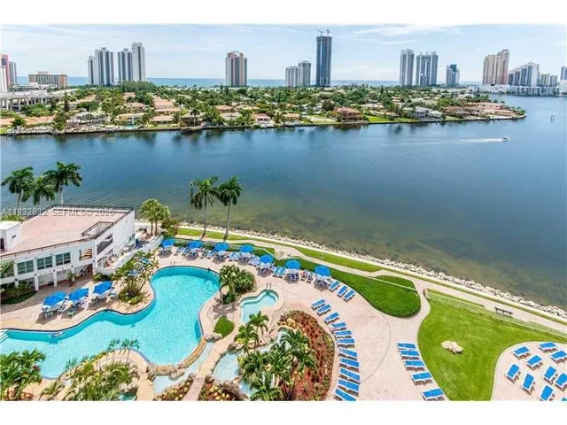 2-bedroom rental at 19101 NE 36th Court #1409, Aventura