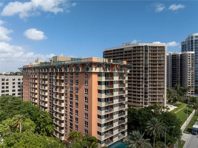 1-bedroom rental at 2951 S Bayshore Drive #717, Miami