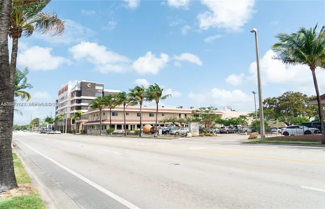 3-bedroom rental at 236 N Federal Hwy 201 #201, Dania Beach