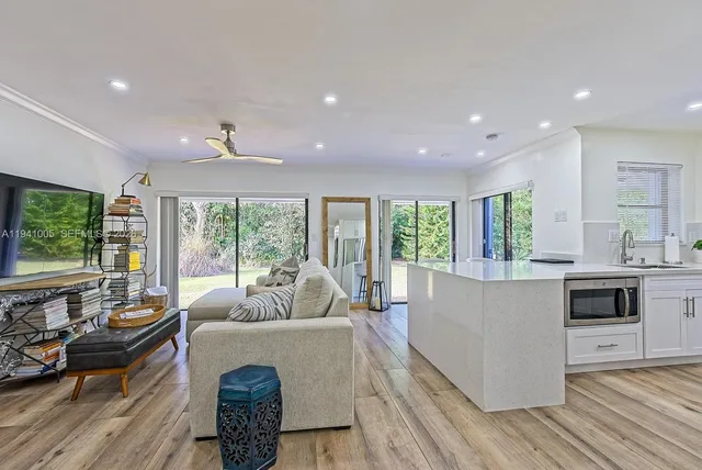 3-bedroom rental at 10900 SW 124th Road, Miami