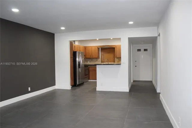 2-bedroom rental at 5140 SW 40th Avenue #3C, Dania Beach