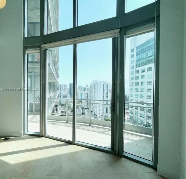 3-bedroom rental at 690 SW 1st Court #2134, Miami