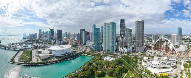 2-bedroom rental at 900 Biscayne Boulevard #909, Miami