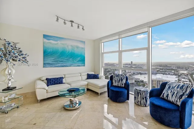 1-bedroom rental at 1830 S Ocean Drive #4307, Hallandale Beach