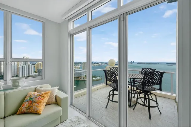 3-bedroom rental at 1155 Brickell Bay Drive #PH210, Miami