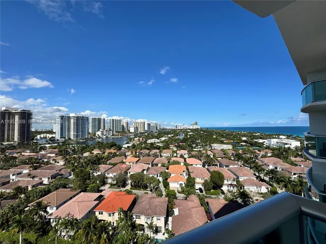 1-bedroom rental at 19370 Collins Avenue #1520, Sunny Isles Beach