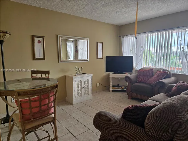 1-bedroom rental at 900 SW 11th Avenue #12A, Hallandale Beach