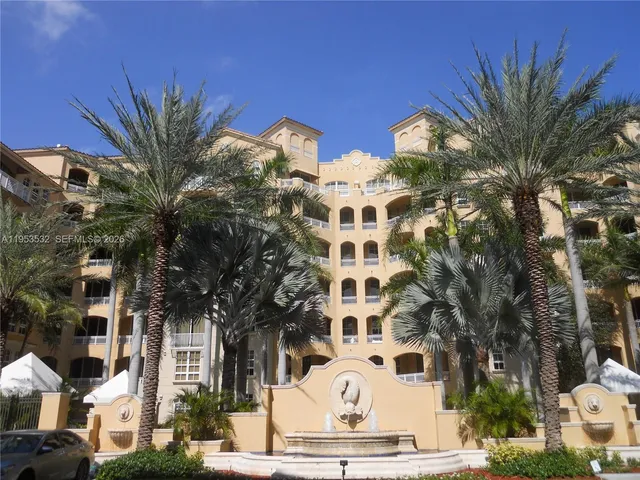 2-bedroom rental at 3001 NE 185th Street #119, Aventura