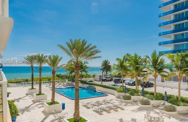 1-bedroom rental at 6917 Collins Avenue #1206, Miami Beach