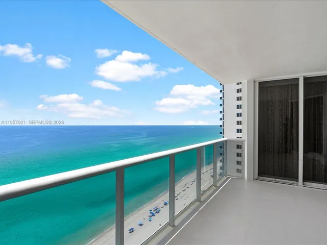 3-bedroom rental at 19111 Collins Avenue #2503, Sunny Isles Beach