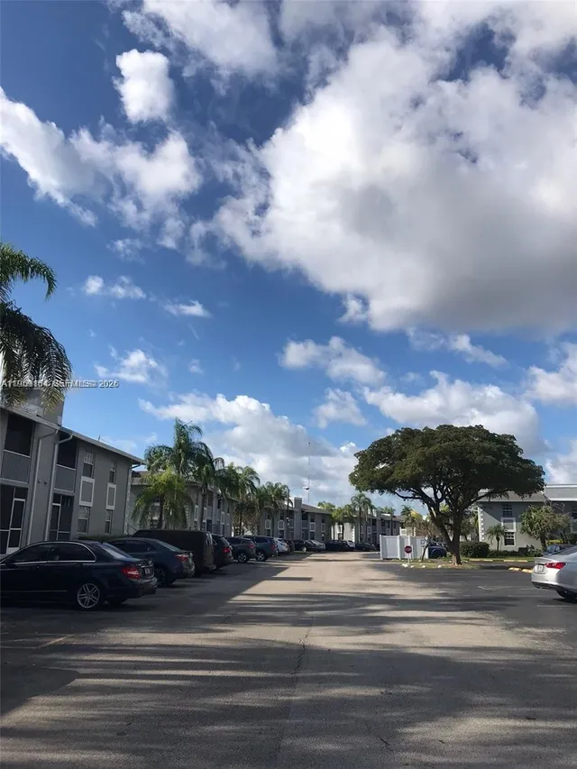 2-bedroom rental at 439 NE 210th Cir Terrace #203-22, Miami