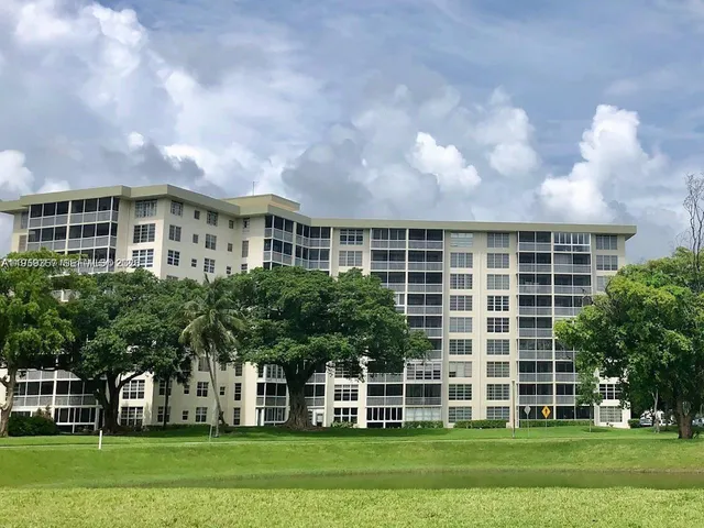 2-bedroom rental at 2940 N Course Drive #910, Pompano Beach
