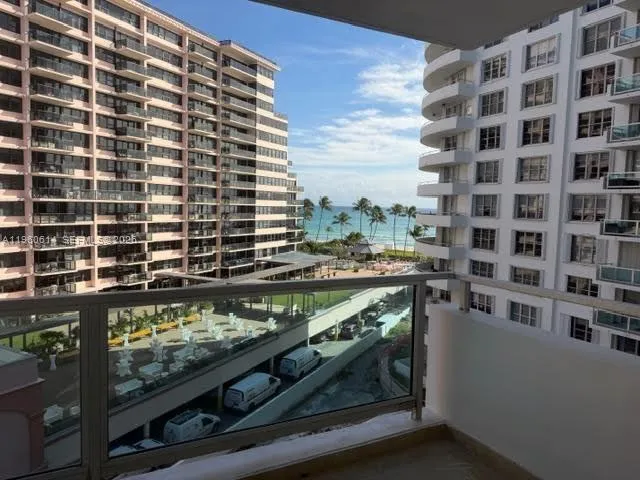 2-bedroom rental at 5161 Collins Avenue #703, Miami Beach